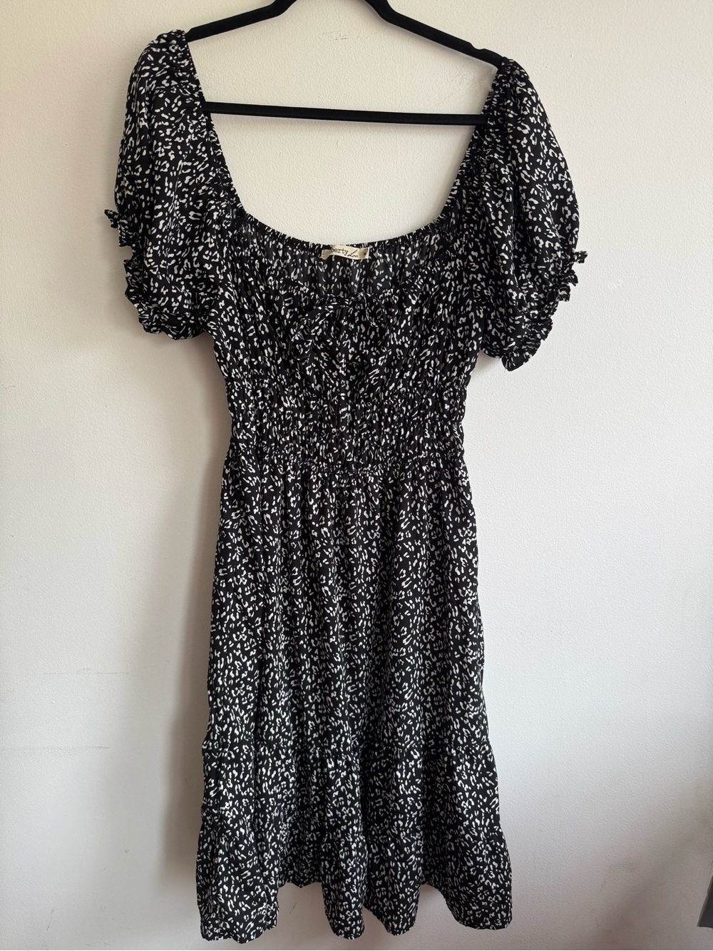 Liberty Love Black & White Smocked Puff-Sleeve Midi Dress